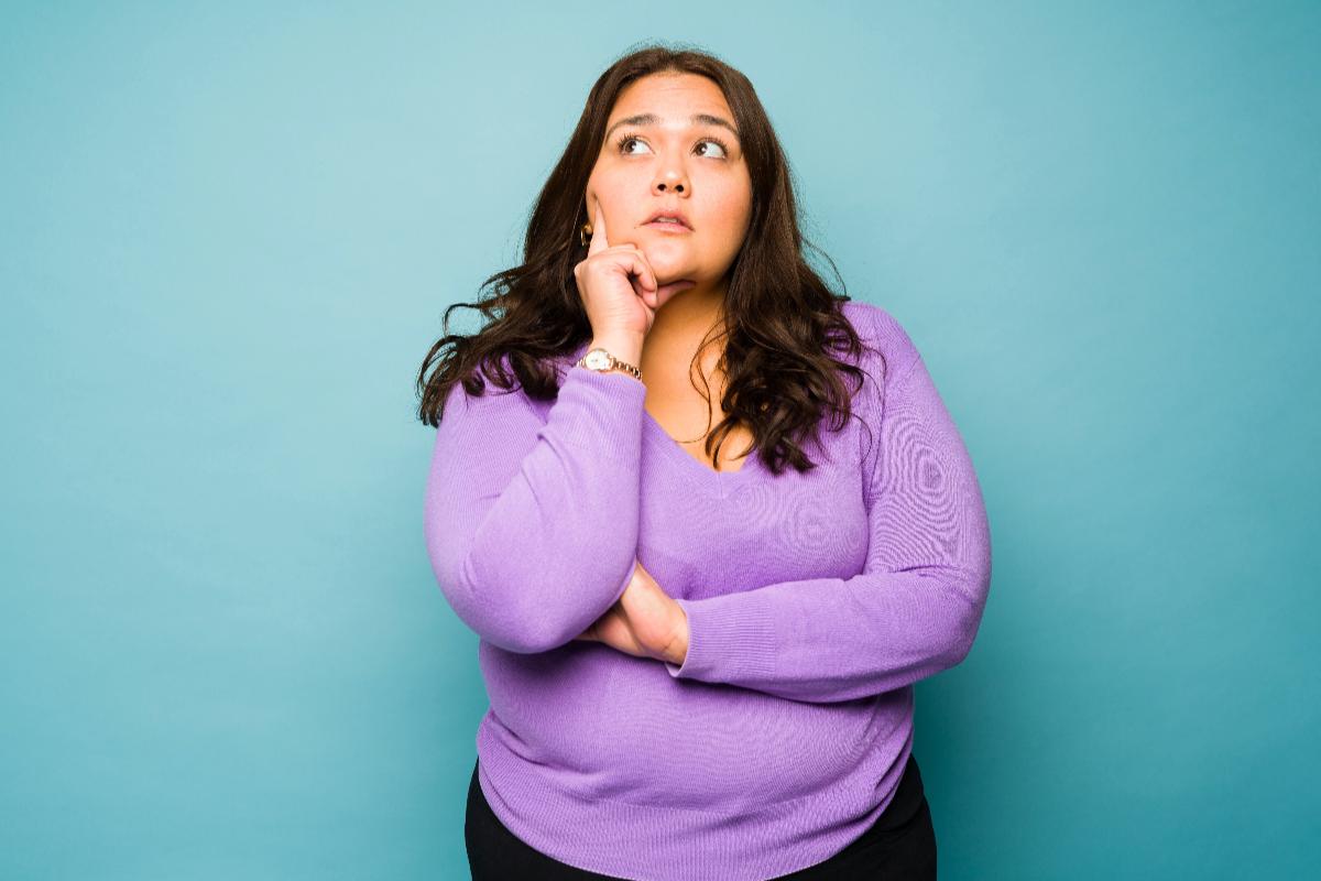 Patient-Guide-What-to-Know-Before-Starting-Tirzepatide-Balanced-Hormone-Health Patient taking Tirzepatide medication for weight loss with GLP-1+GIP at Balanced Hormone Health